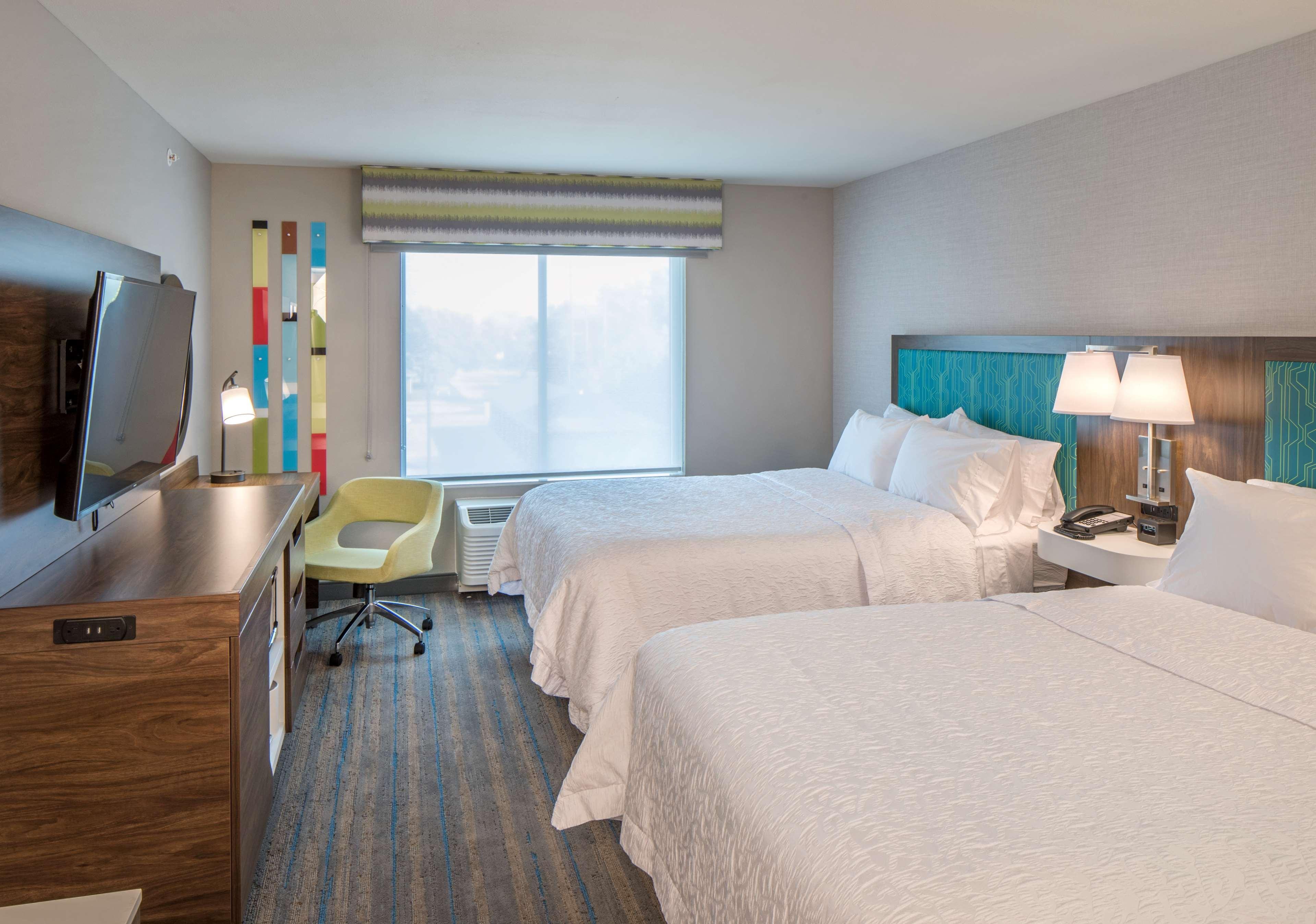 Hampton Inn コロンバス エクステリア 写真